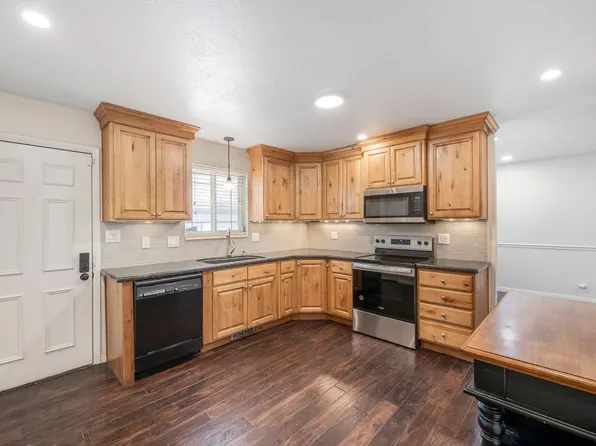 302 Elmwood Dr, Orem, UT 84057