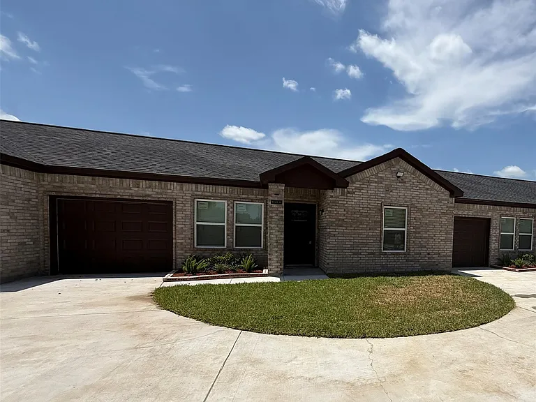 9508 Quaker Ct — Photo 2