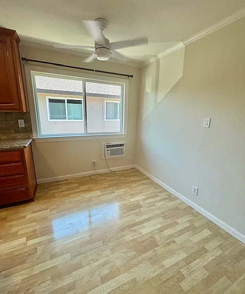 1270 Bouret Dr #4 — Photo 7