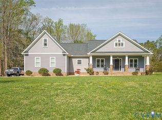 8365 Drakes Landing Ct, Mechanicsville, VA 23111