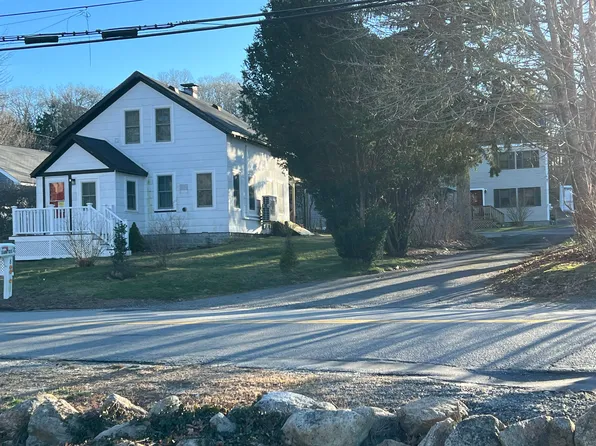 8 Main St, Sandwich, MA 02563