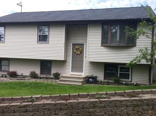 3715 N Main St, Fall River, MA 02720