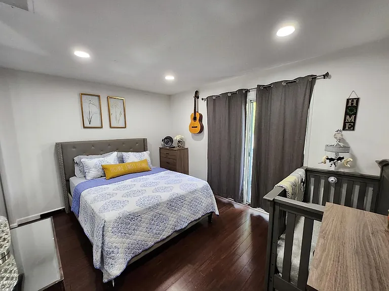 1460 Four Oaks Cir — Photo 13