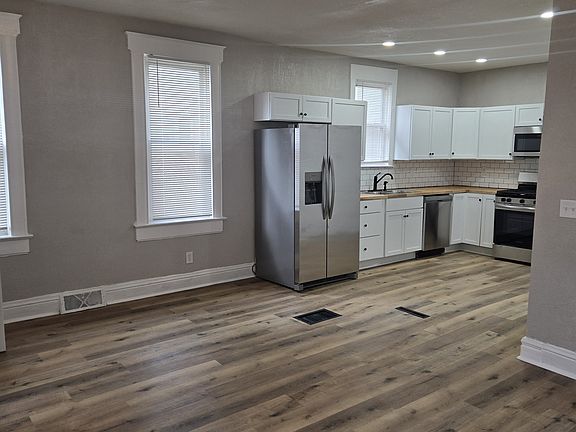 Kitchen / Livingroom