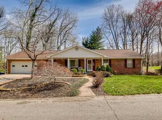 8200 Berry Dr, Evansville, IN