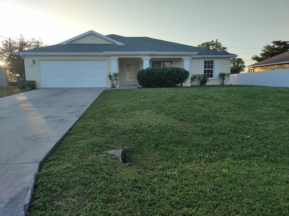 2108 NW 24th Ave
