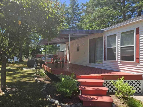 6672 San Juan #80, Alanson, MI 49706