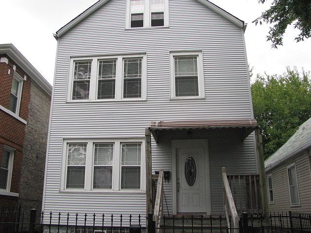 1st image of 7034 S Rockwell St #2