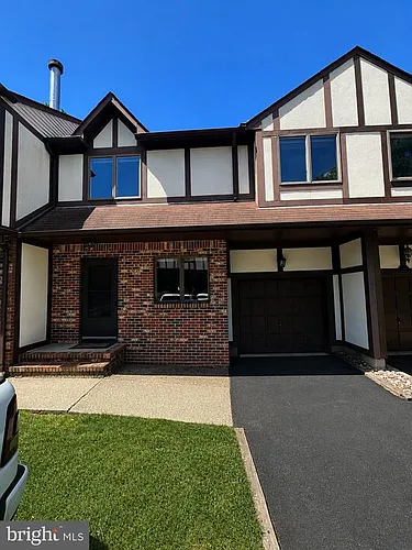 3 Cambridge Dr Photo 1 3 Cambridge Dr Photo 1