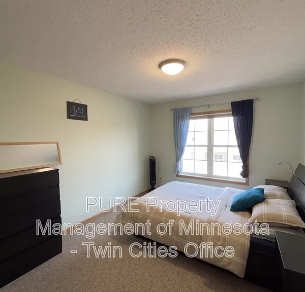 8051 Larch Ln N — Photo 10
