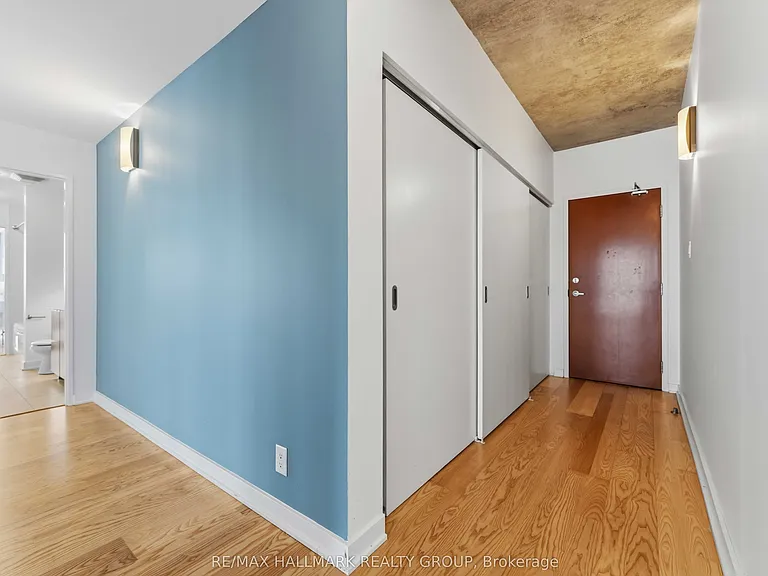 324 Laurier Ave W #2110 — Photo 2