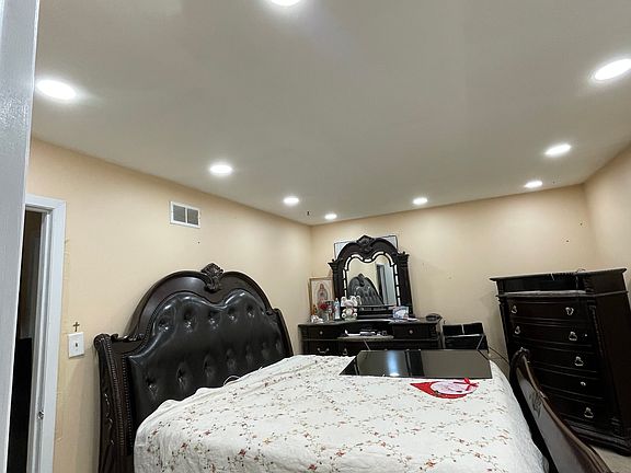 4th image of 7350 East Ave #1