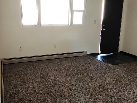 5th image of 200 Connell Ave