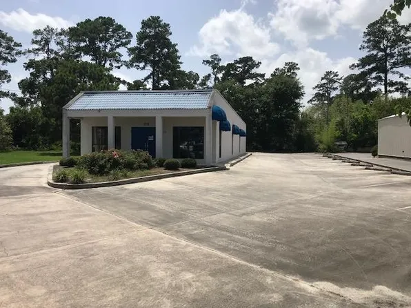 1712 Gornto Rd, Valdosta, GA 31601