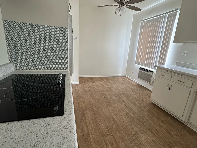 7701 Franklin St #6 — Photo 19