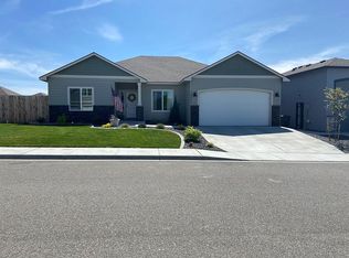 10205 W 16th Pl, Kennewick, WA