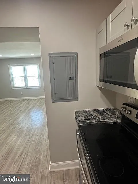 Studio, 4000 sqft, $2,600 — Photo 4