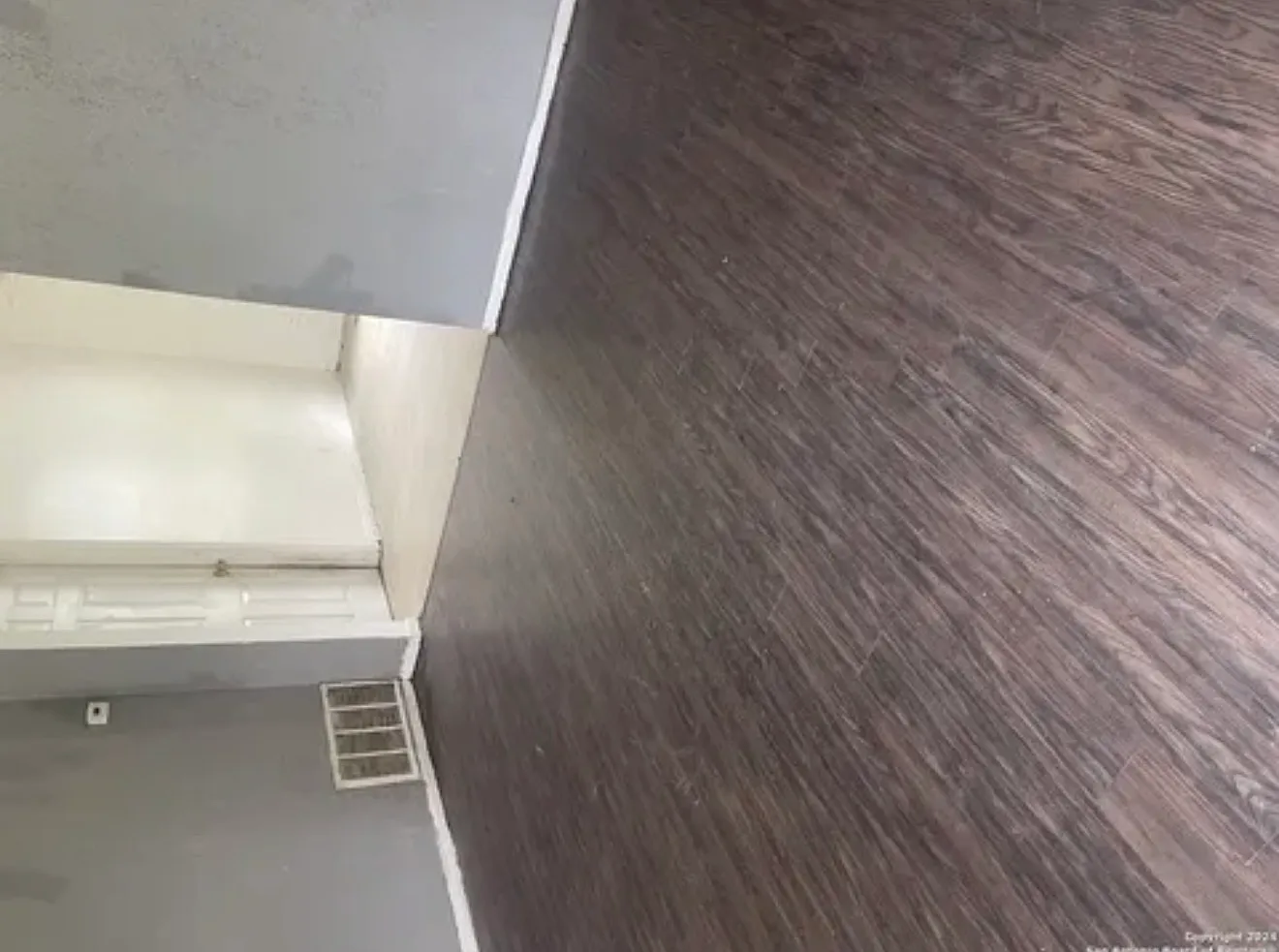 4 bed, 1200 sqft, $1,795 — Photo 2