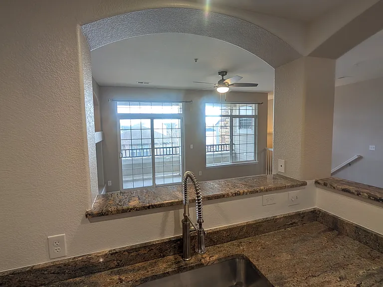 452 Black Feather Loop — Photo 10