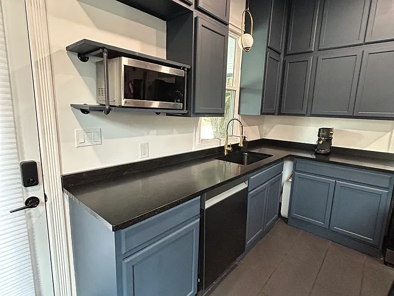 64 Hickory Ave — Photo 4