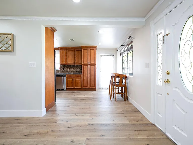 8437 Quartz Ave — Photo 10