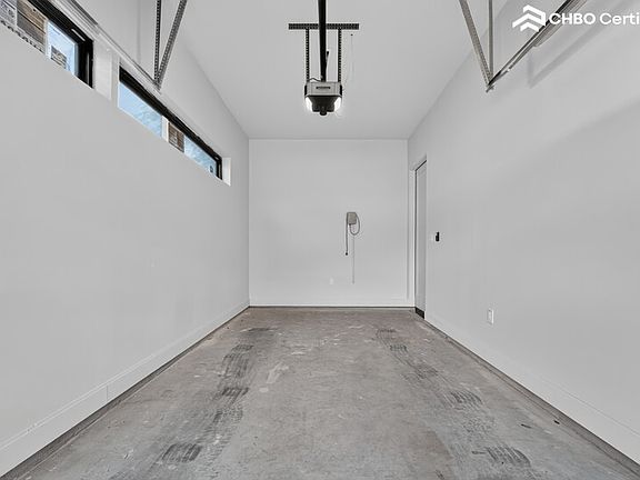 3rd image of 6620 Isabelle Dr #A