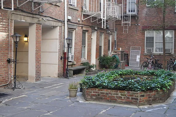 Rented by Sky Management | media 61