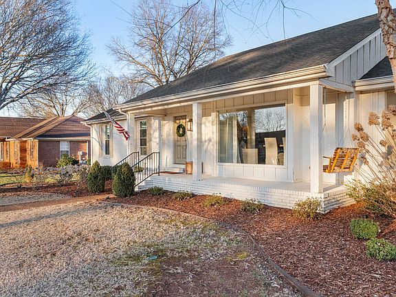 4th image of 208 Knights Bridge Rd