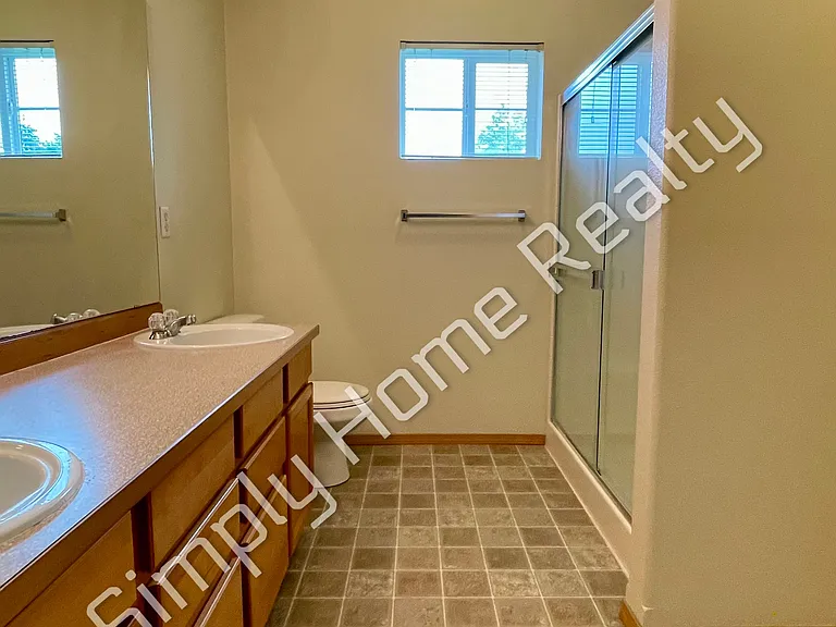 1399 Hudson St — Photo 19