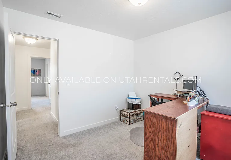 1733 N 1260 E — Photo 18
