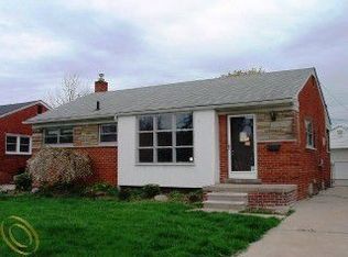 23784 Schroeder Ave, Eastpointe, MI 48021
