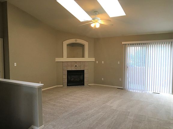 3rd image of 1040 Whistler Hollow Dr