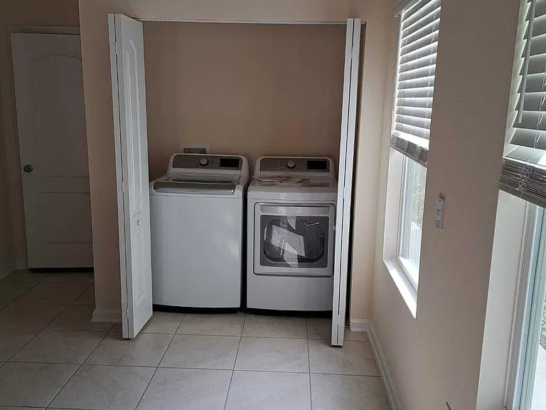213 Pasadena Dr — Photo 15