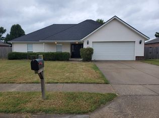 2913 N Pyrite Dr, Fayetteville, AR 72704