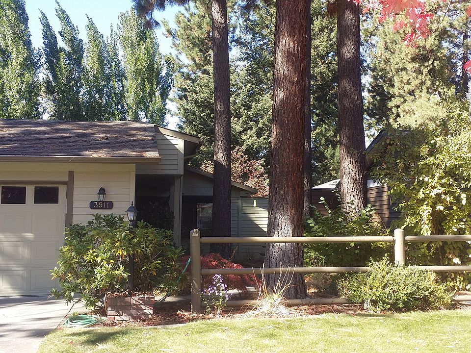 Park like front yard