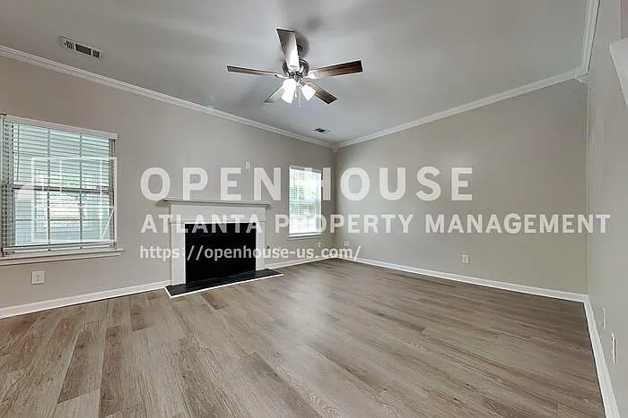 457 Lily Shoals Ln — Photo 3