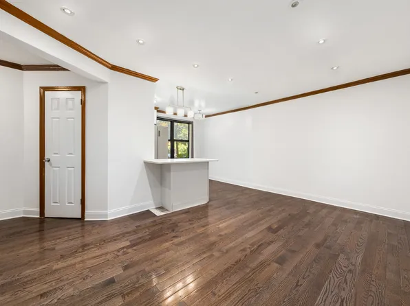 88-10 34th Avenue image 2 of 6