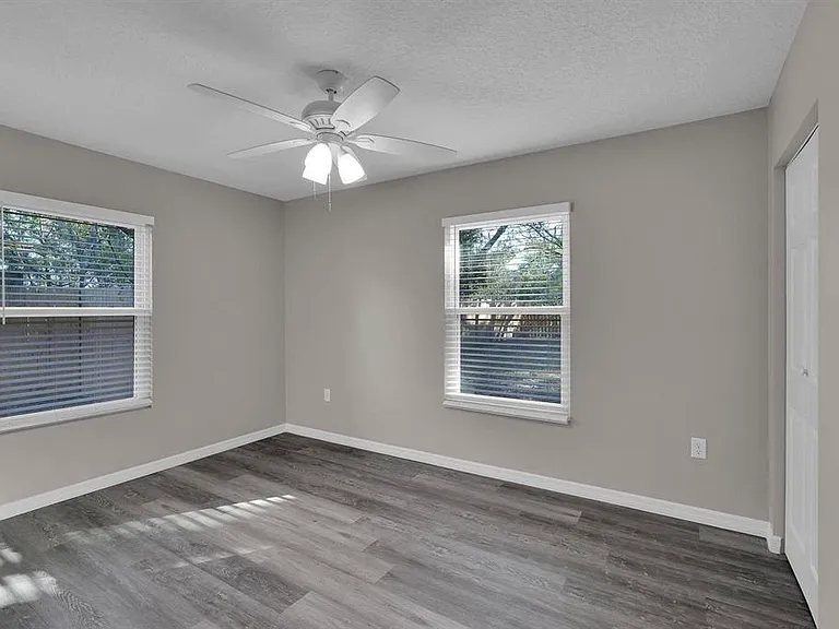 855 S Holmes Blvd — Photo 20