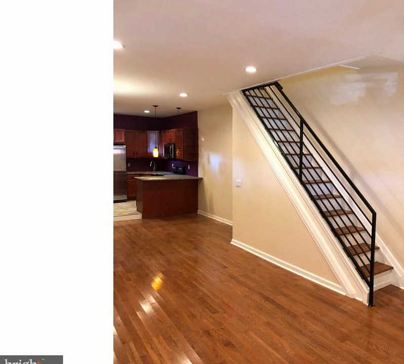 2nd image of 1614 W Ontario St