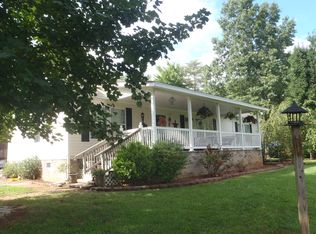 211 Mountain Top Rd, Marble, NC 28905