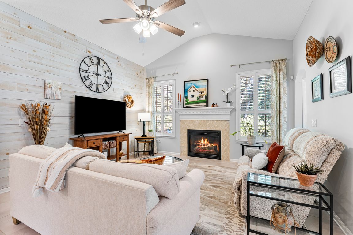 next background image