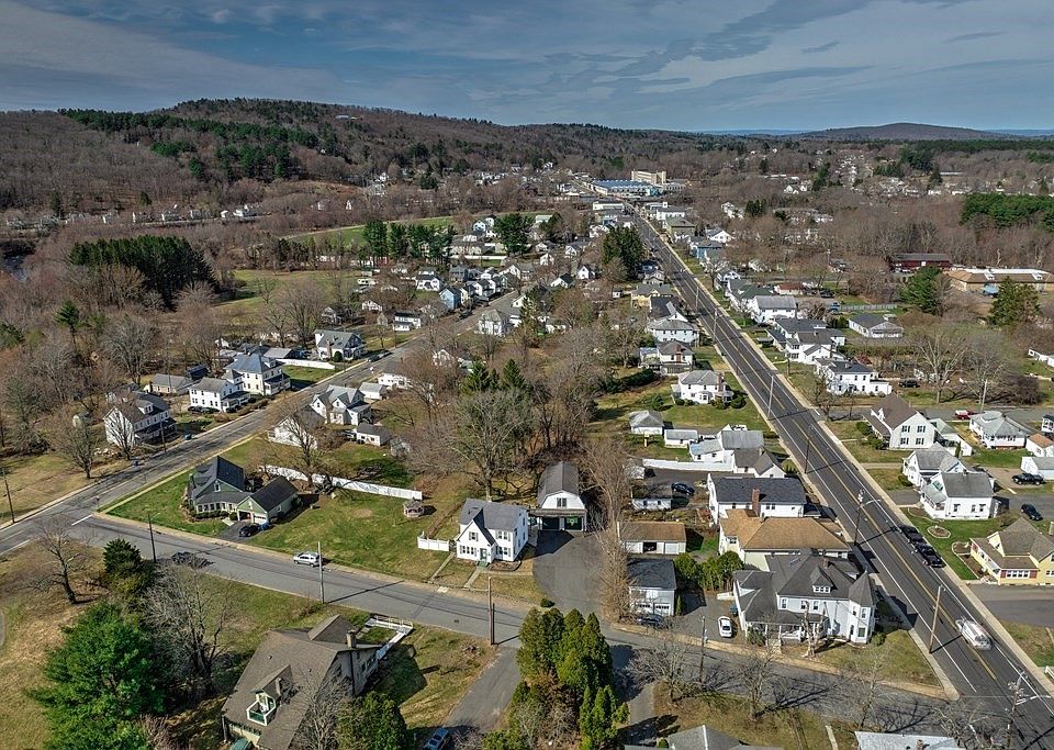2018 Pleasant St, Three Rivers, MA 01080 Zillow