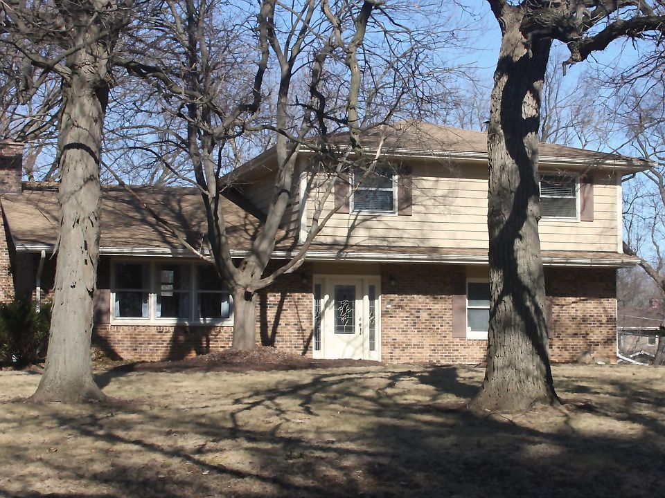 1st image of 4908 Valerie Dr