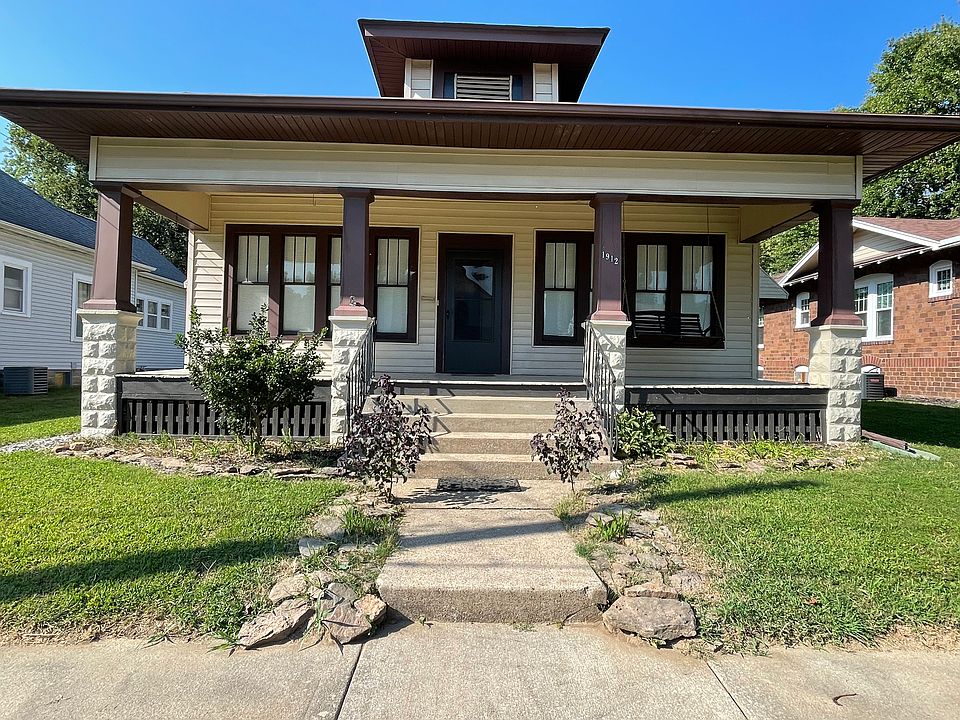 1st image of 1912 Brown Pl