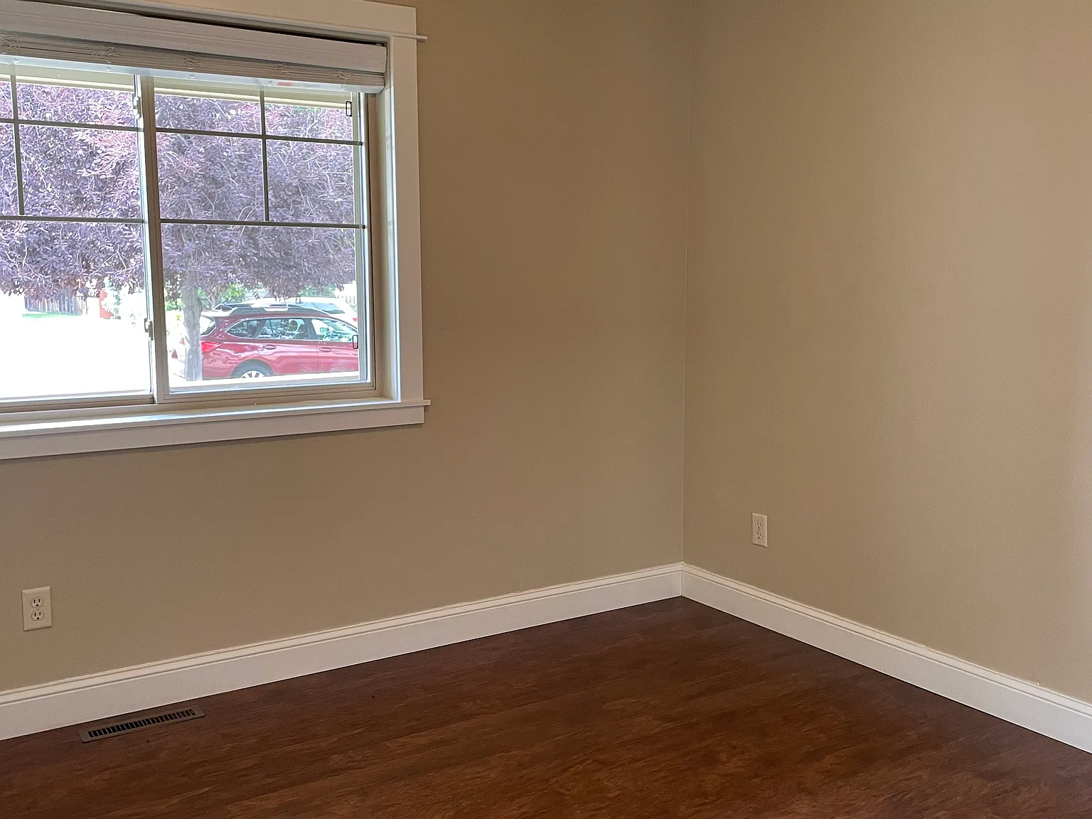 4 bed, 2000 sqft, $3,400 — Photo 4
