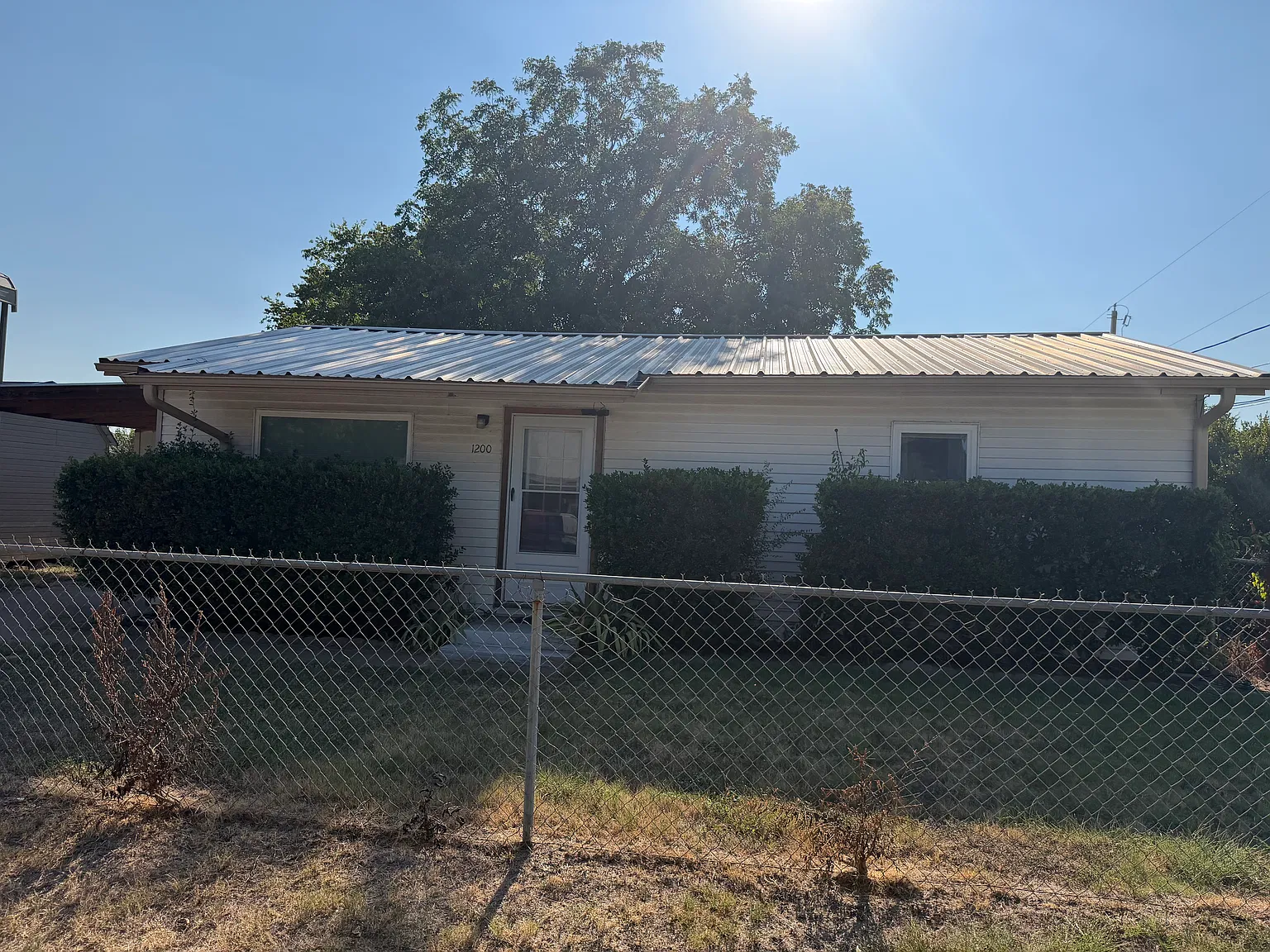 3 bed, 1.5 bath, 1104 sqft, $1,875 — Photo 1