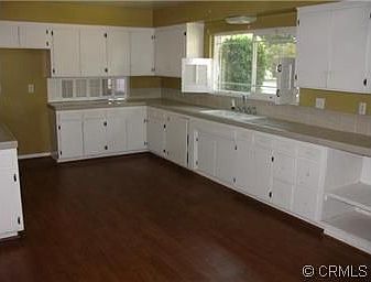 4th image of 1405 E Vine Ave