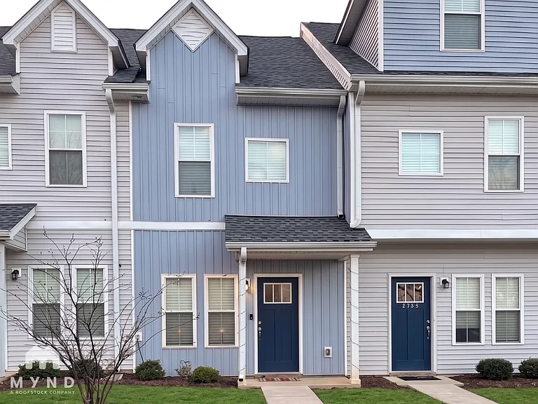 2392 Eagle Creek Ct — Photo 1