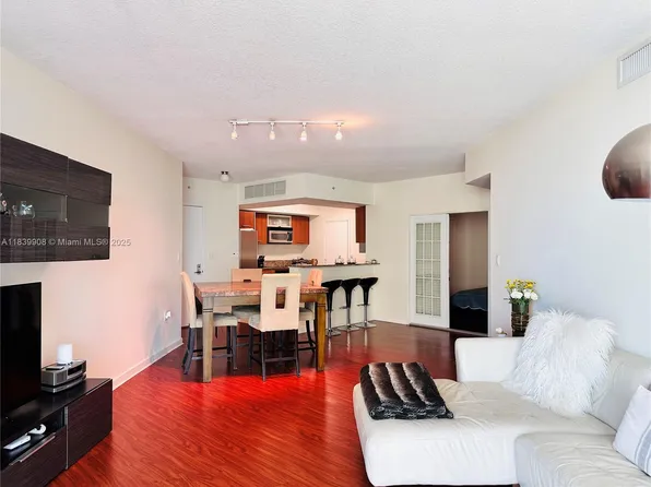 9066 SW 73rd Ct APT 1409, Miami, FL 33156