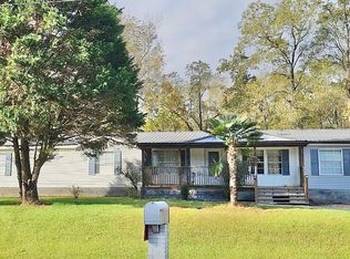 17033 Bayside Dr, Northport, AL 35475